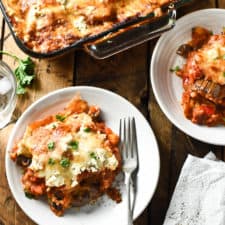 Cheesy Vegetarian Eggplant Lasagna | An easy to make and super delicious Meatless Monday dinner. | theendlesmeal.com