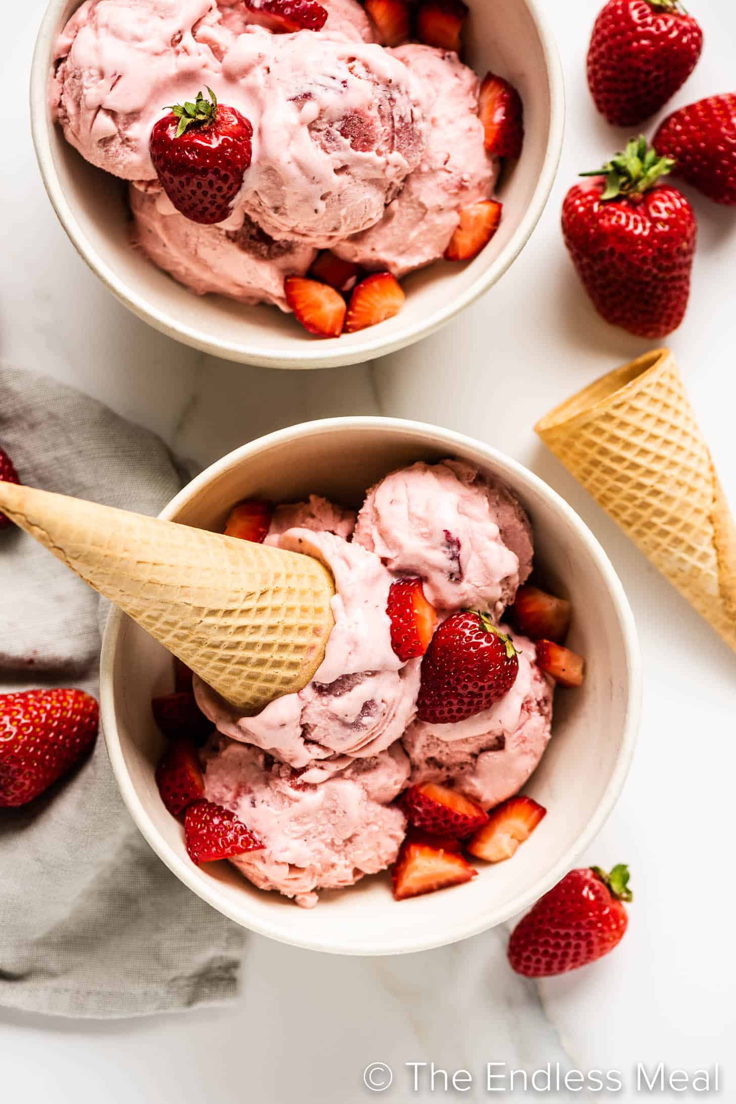 eksekverbar domæne fjols The Best Strawberry Ice Cream Recipe - The Endless Meal®