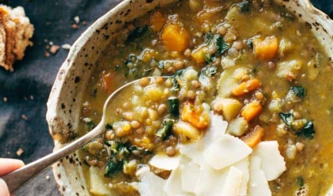 The Best Detox Crockpot Lentil Soup by Pinch of Yum | The 21+ Best Healthy Fall Comfort Food Recipes 