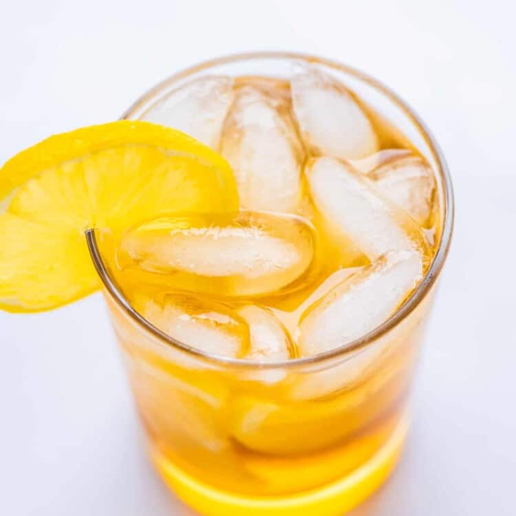 Maple Syrup Lemonade in a glass