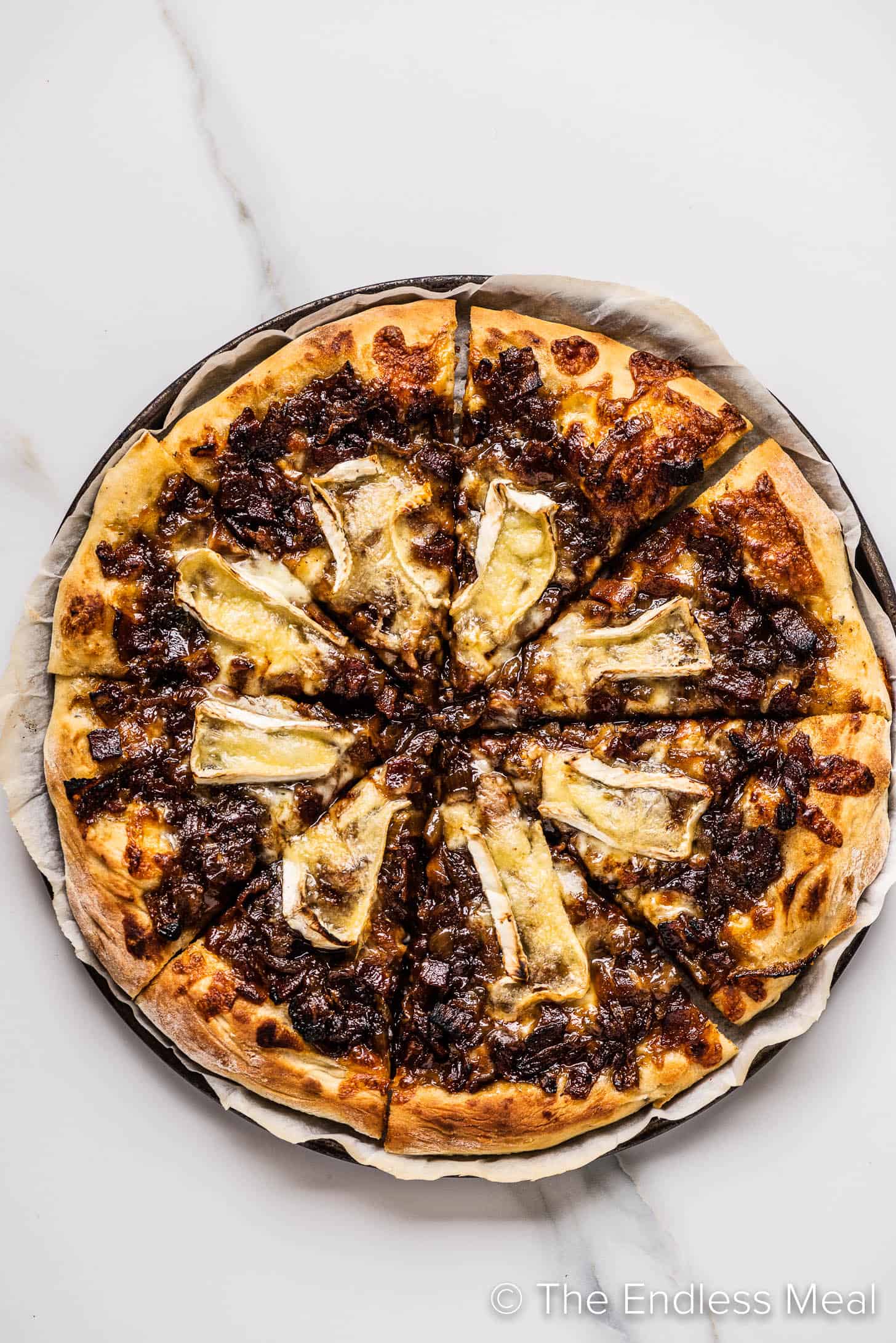 Bacon Jam Pizza on a pizza pan