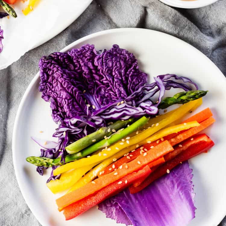 Rainbow Veggie Wraps on a lunch plate