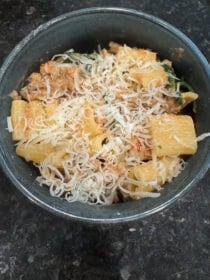 Tomato-and-Goat-Cheese-Pasta